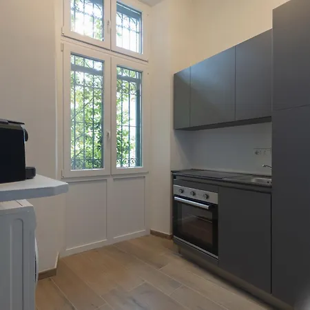 Hotiday Ogr 公寓式酒店 3*